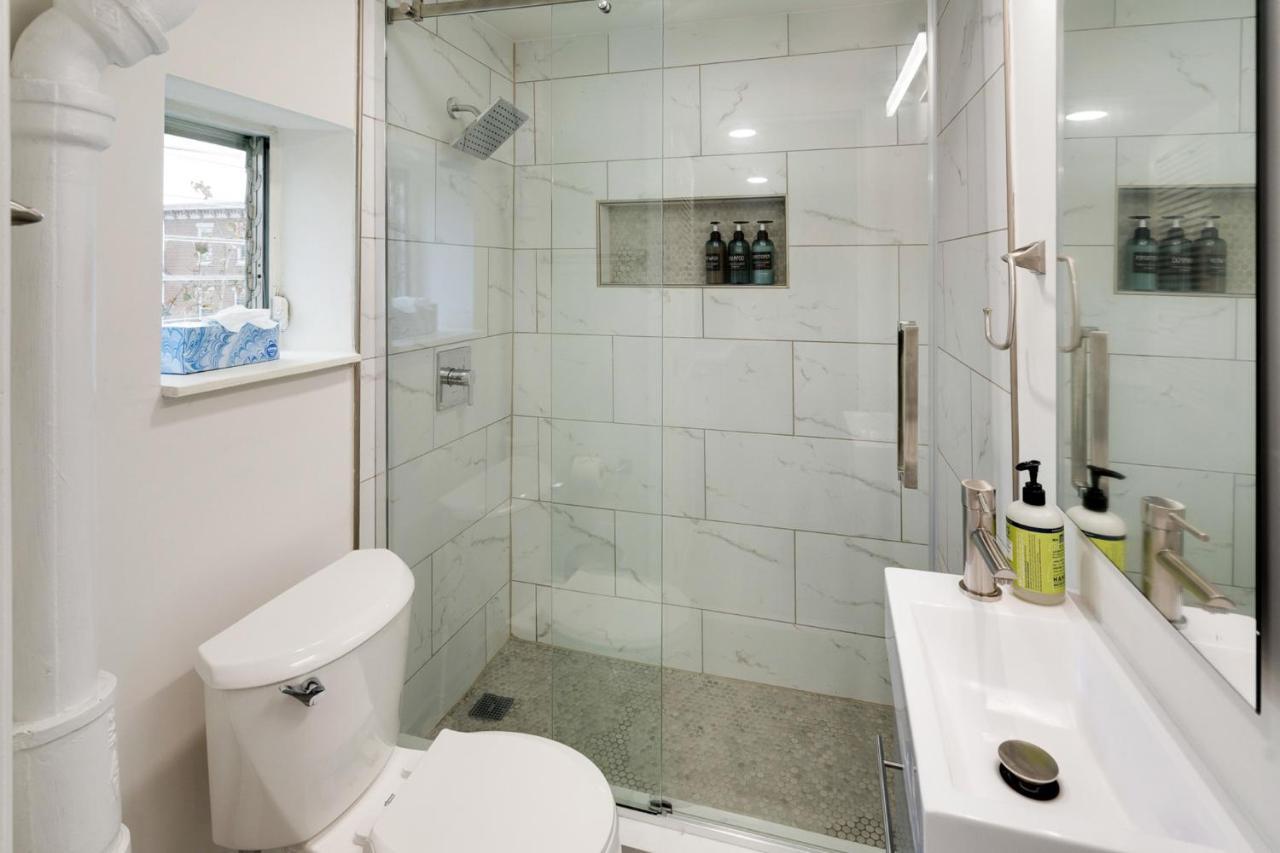 King Suite Luxurious, Modern Couple Retreat Philadelphia Ngoại thất bức ảnh